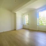 Appartement 3/4 pièces / 93 m² / 110 000 € / DIGNE-LES-BAINS