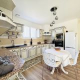Maison 6 pièces / 136 m² / 234 000 € / CASTRES