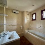 Maison 2 pièces / 78 m² / 165 000 € / LE TRAVET