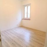 Appartement 4 pièces / 87 m² / 178 000 € / GRENADE