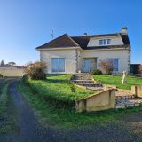 Maison 7 pièces / 258 m² / 307 600 € / SAINT-LUMINE-DE-COUTAIS