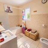 Maison 7 pièces / 200 m² / 562 000 € / CABRIERES