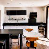 Maison 5 pièces / 106 m² / Studio /1 400 000 € / BORMES-LES-MIMOSAS